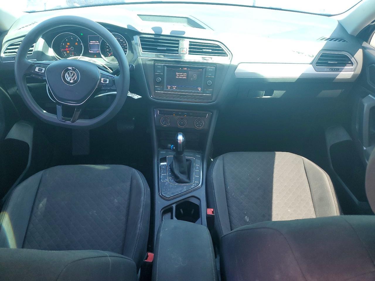 2020 Volkswagen Tiguan S - zdjęcie 8