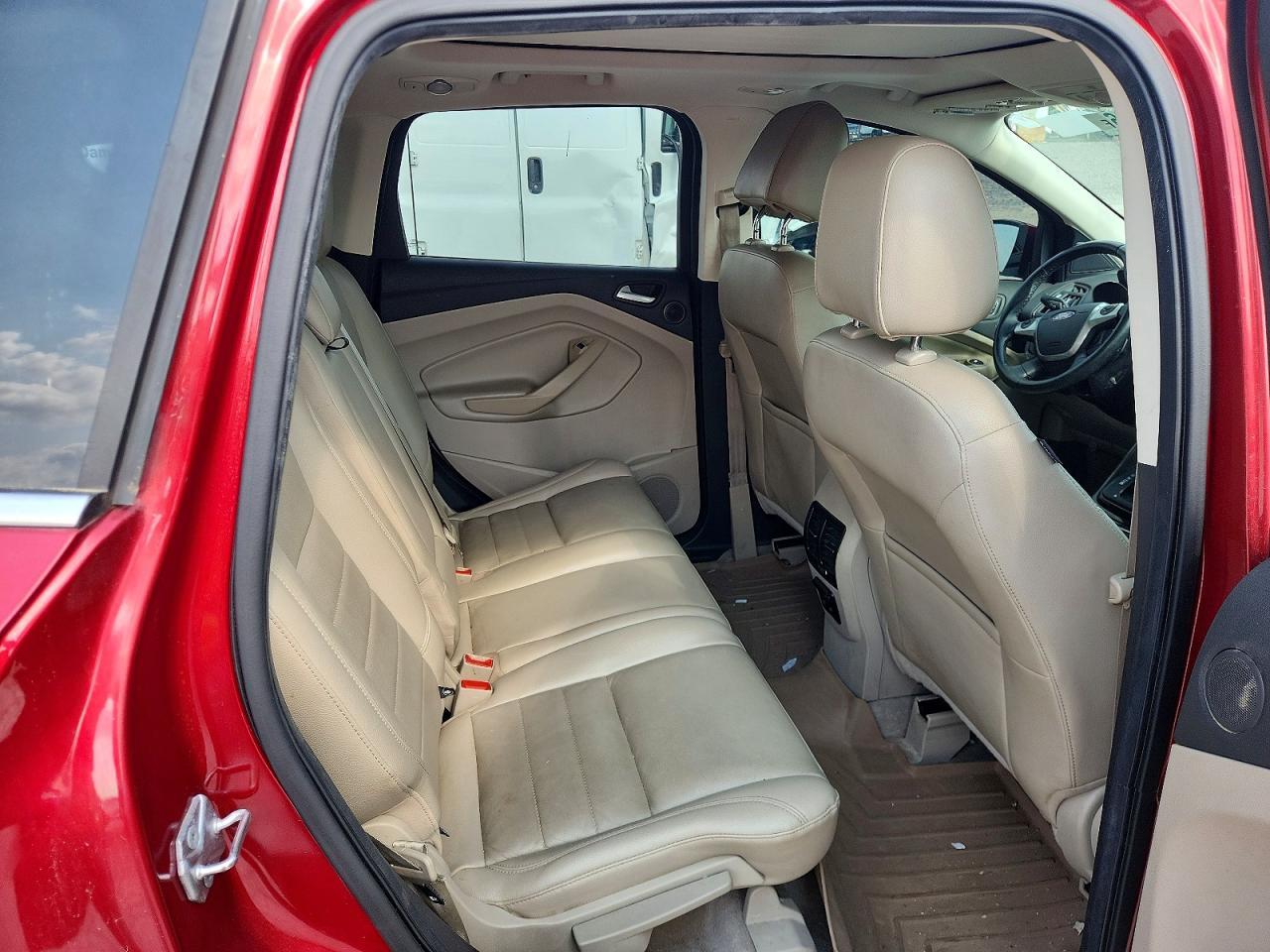 2014 Ford Escape Titanium - zdjęcie 11