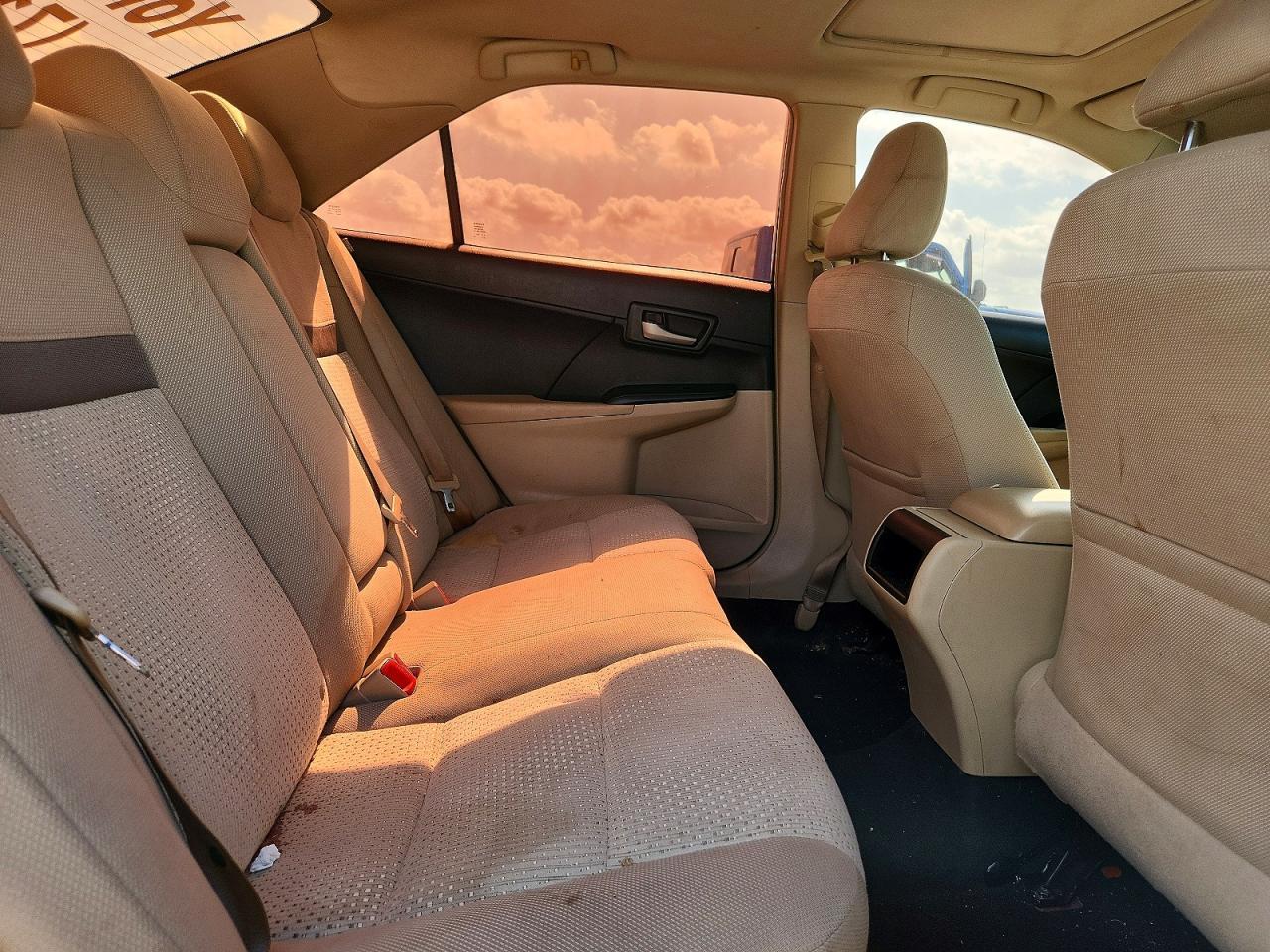 2013 Toyota Camry Le - zdjęcie 10