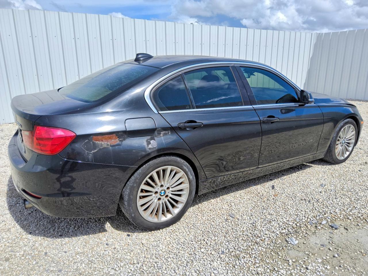 2013 BMW 335 I - zdjęcie 3
