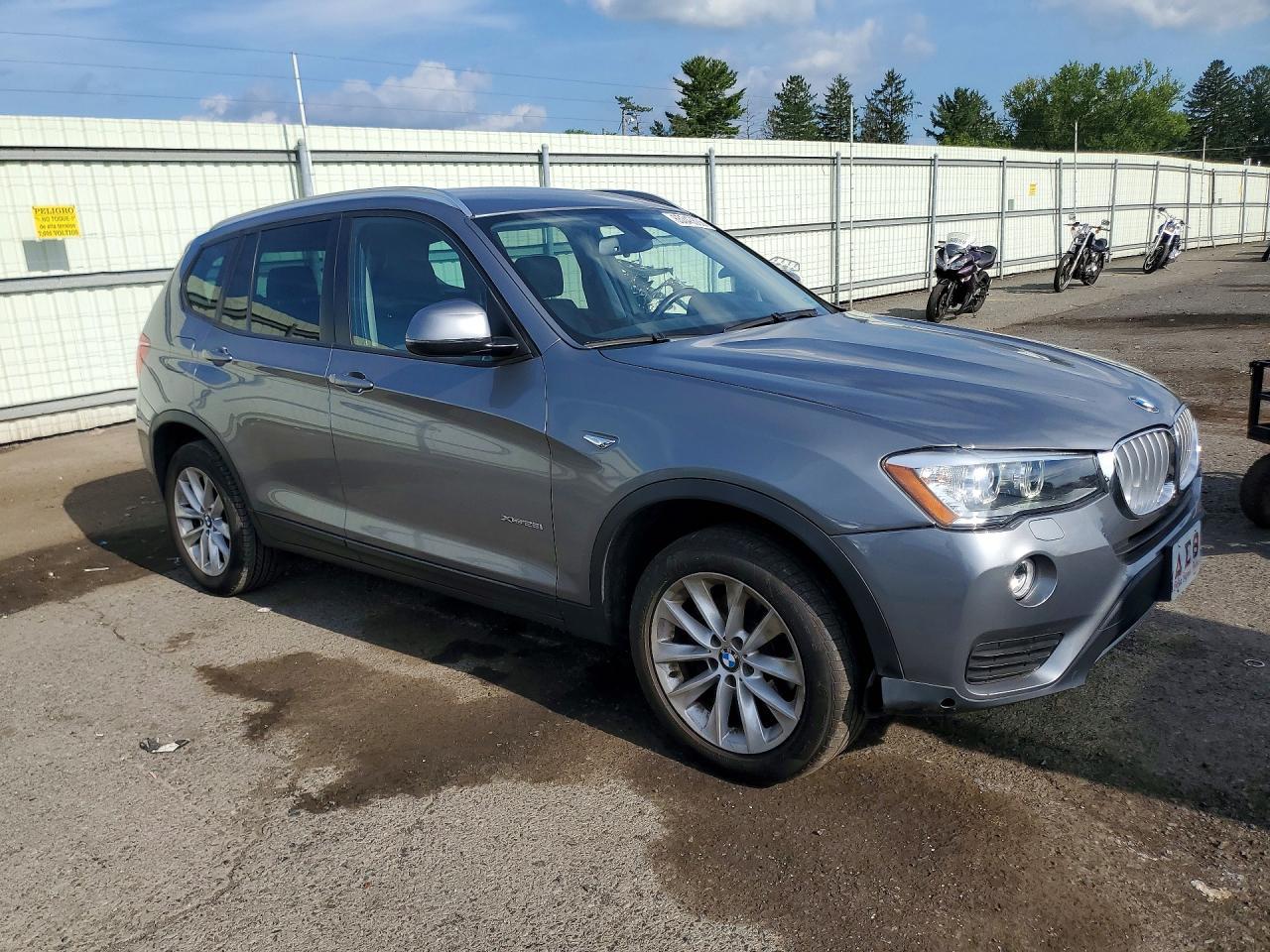 2017 BMW X3 xDrive28I - zdjęcie 4