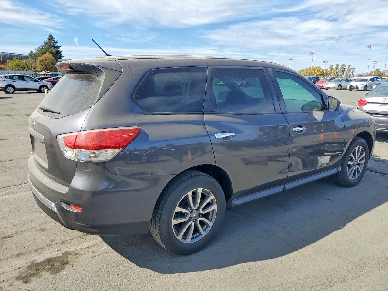 2013 Nissan Pathfinder S - zdjęcie 3
