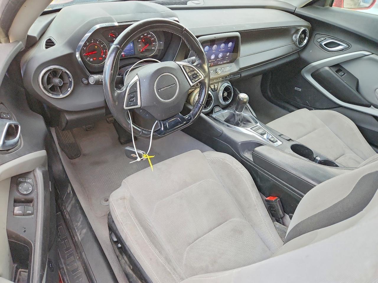 2020 Chevrolet Camaro Ls - zdjęcie 8