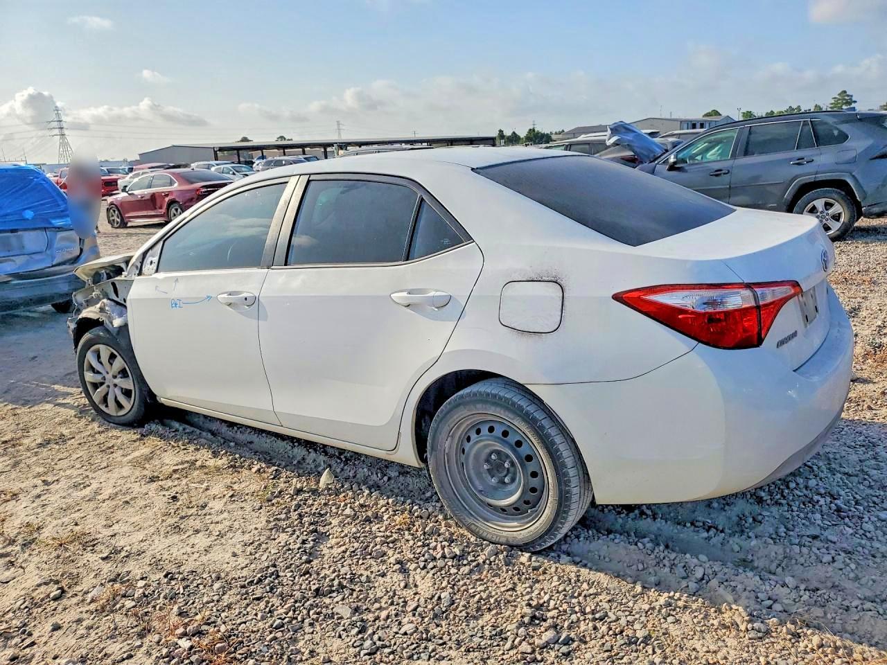 2015 Toyota Corolla Le - zdjęcie 3