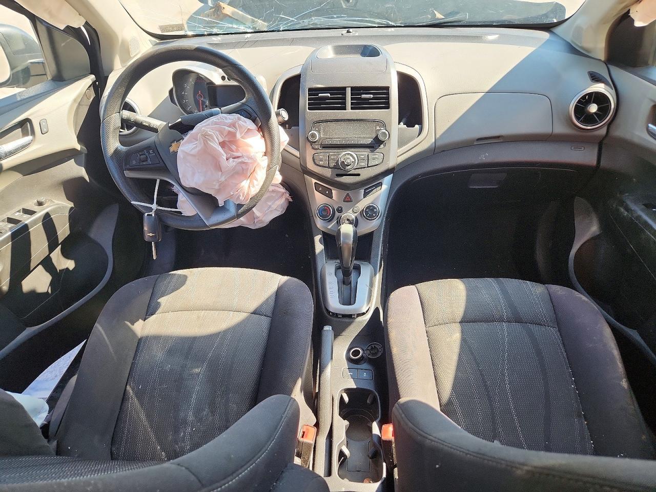 2015 Chevrolet Sonic Lt - zdjęcie 8
