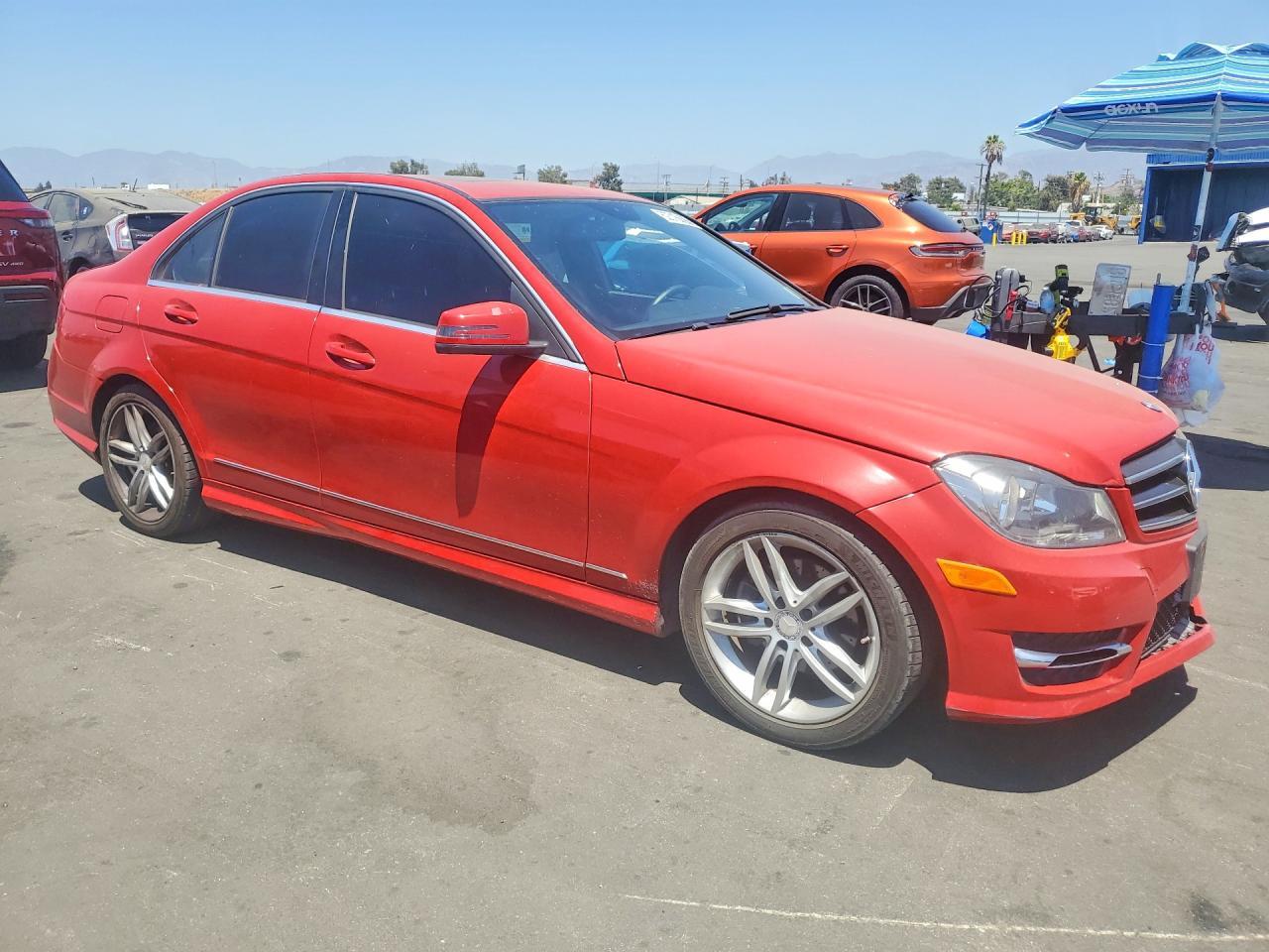 2014 Mercedes-Benz C 250 - zdjęcie 4