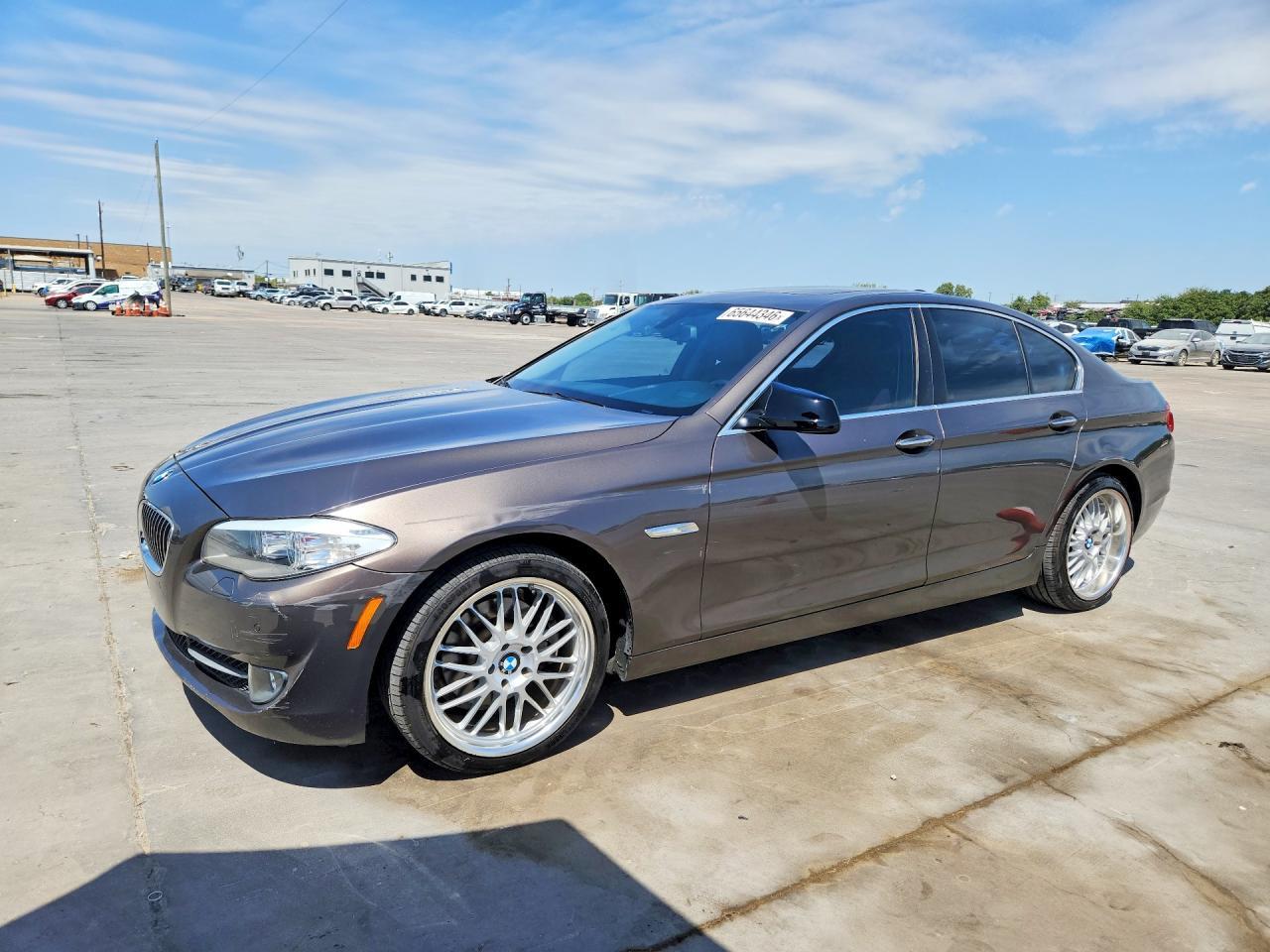 2013 BMW 528 I - zdjęcie główne