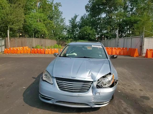 2014 Chrysler 200 Limited - zdjęcie 13