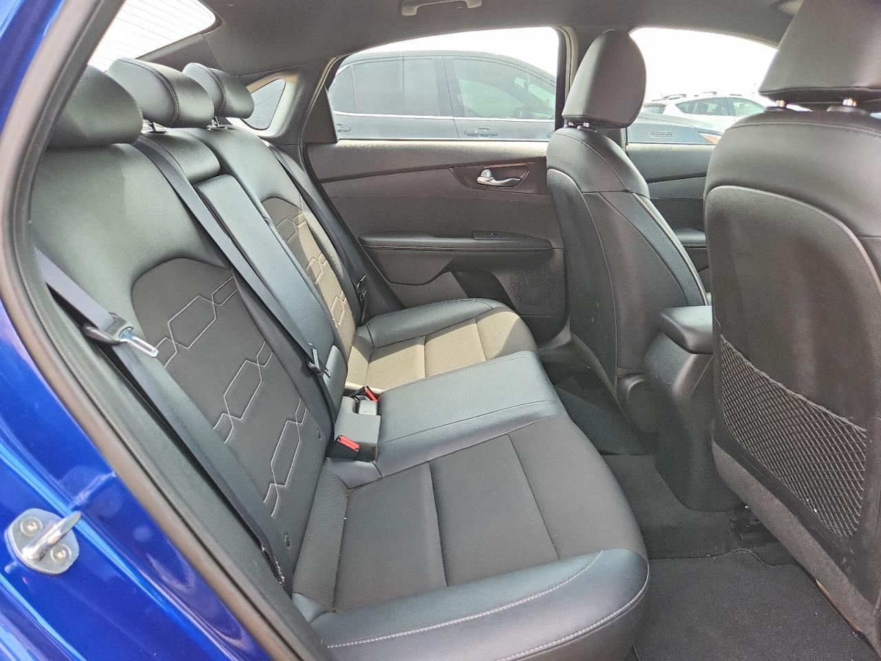 2021 Kia Forte Gt Line - zdjęcie 10