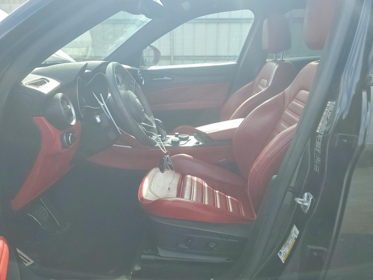 2018 Alfa Romeo Stelvio Ti Sport - zdjęcie 7