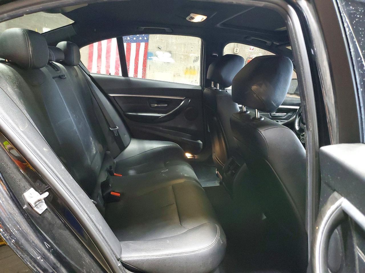2016 BMW Seria 3 328i - zdjęcie 10