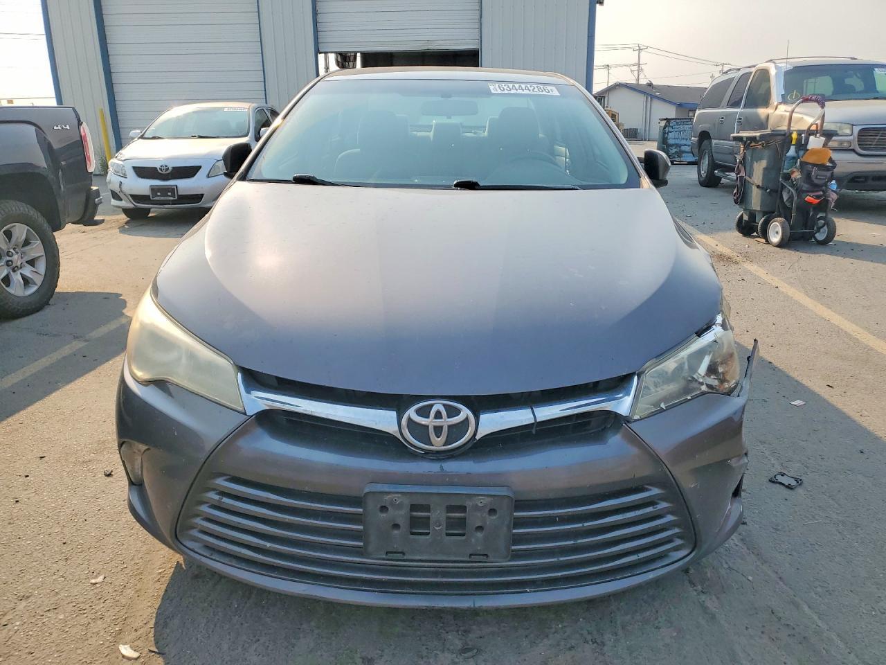 2016 Toyota Camry Le - zdjęcie 5