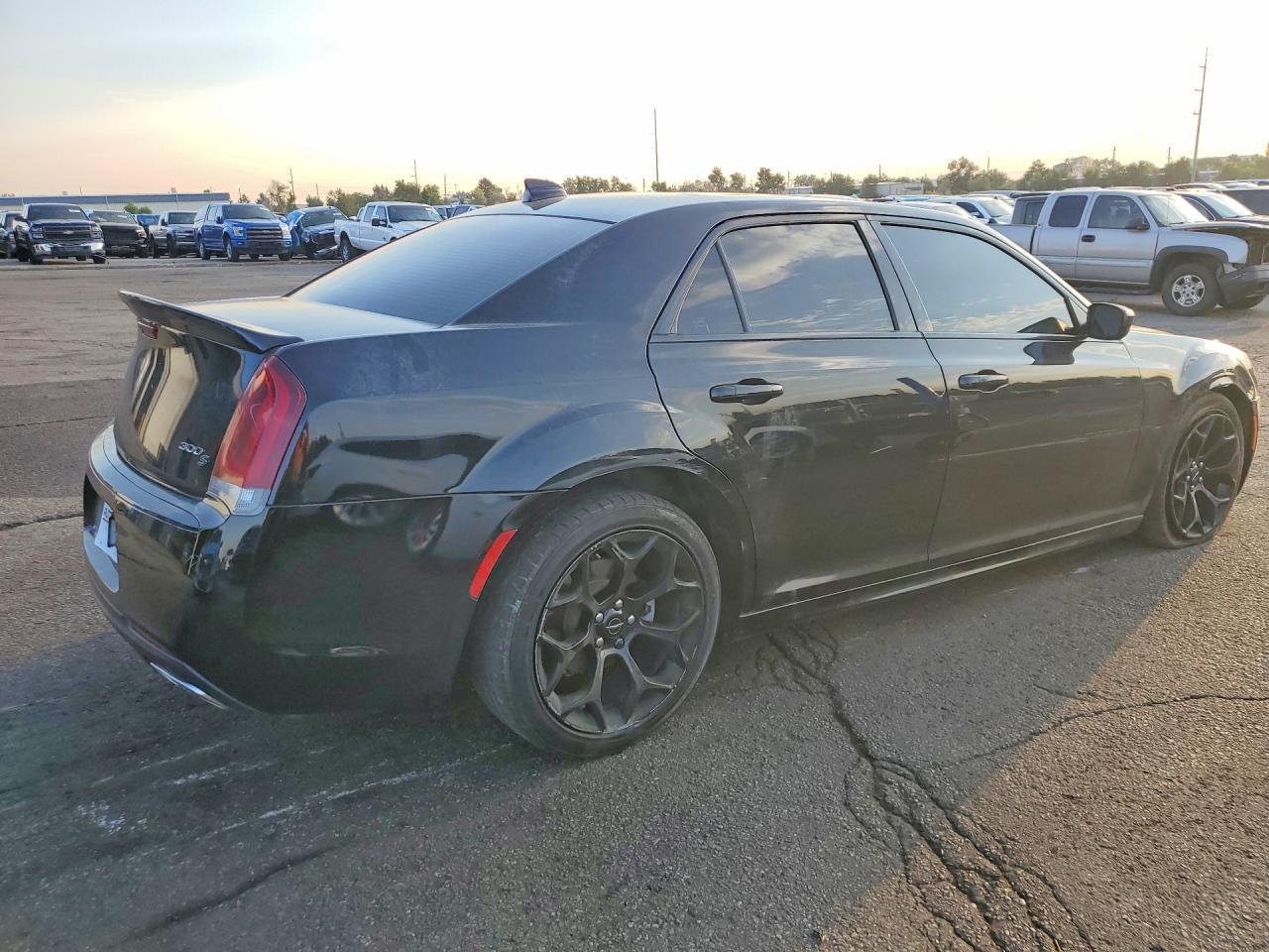 2020 Chrysler 300 S - zdjęcie 3