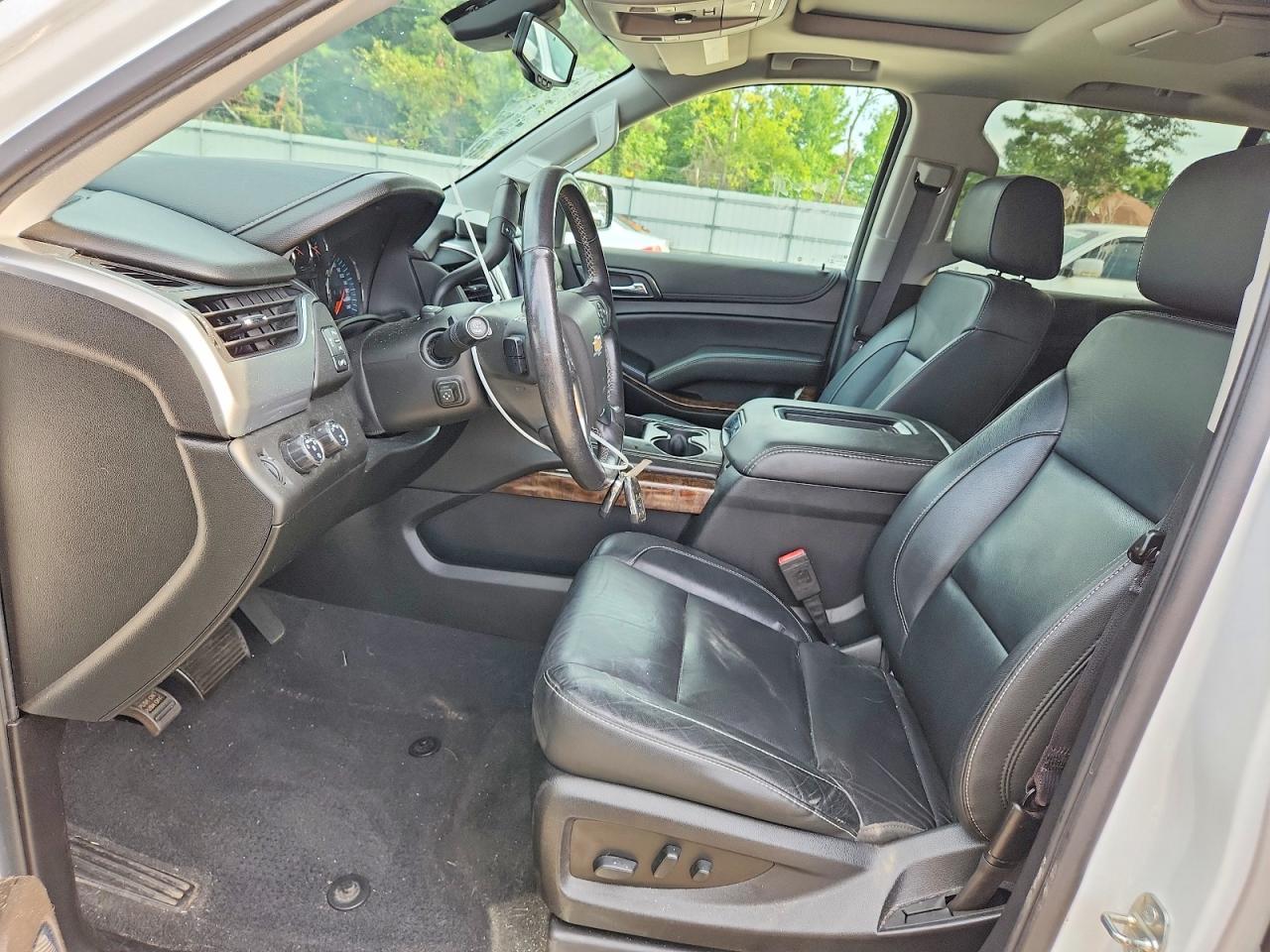 2020 Chevrolet Tahoe K1500 Lt - zdjęcie 7
