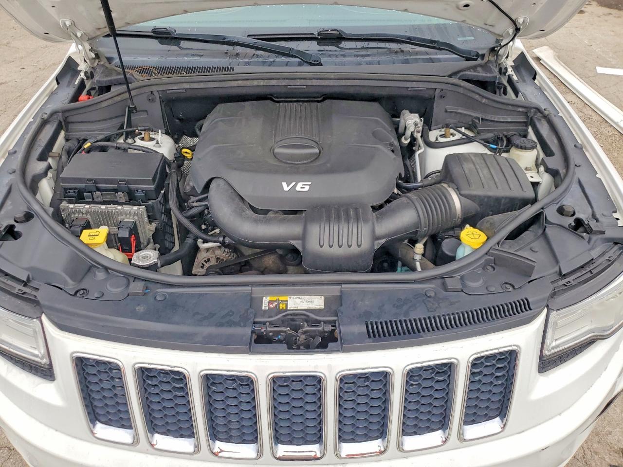 2015 Jeep Grand Cherokee Overland - zdjęcie 12