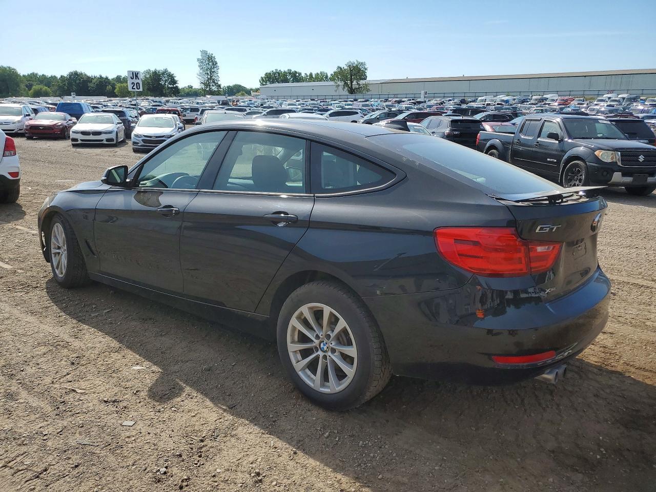 2015 BMW Seria 3 328i - zdjęcie 2