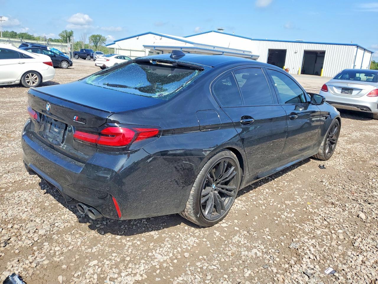 2021 BMW M5 - zdjęcie 3