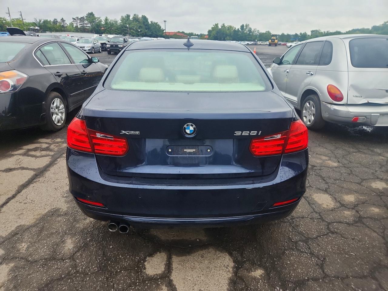 2015 BMW Seria 3 328i - zdjęcie 6