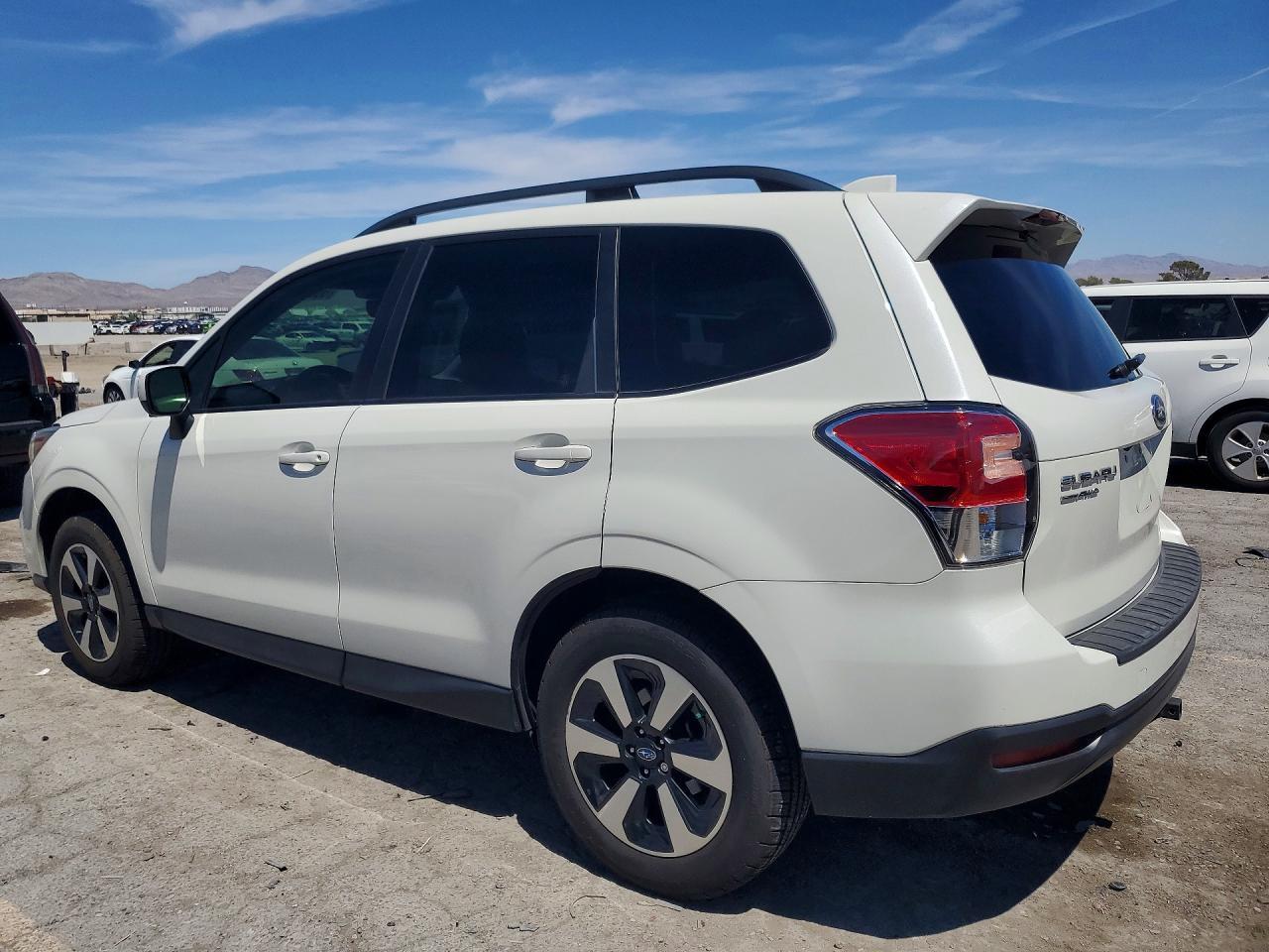 2017 Subaru Forester 2.5I Premium - zdjęcie 2