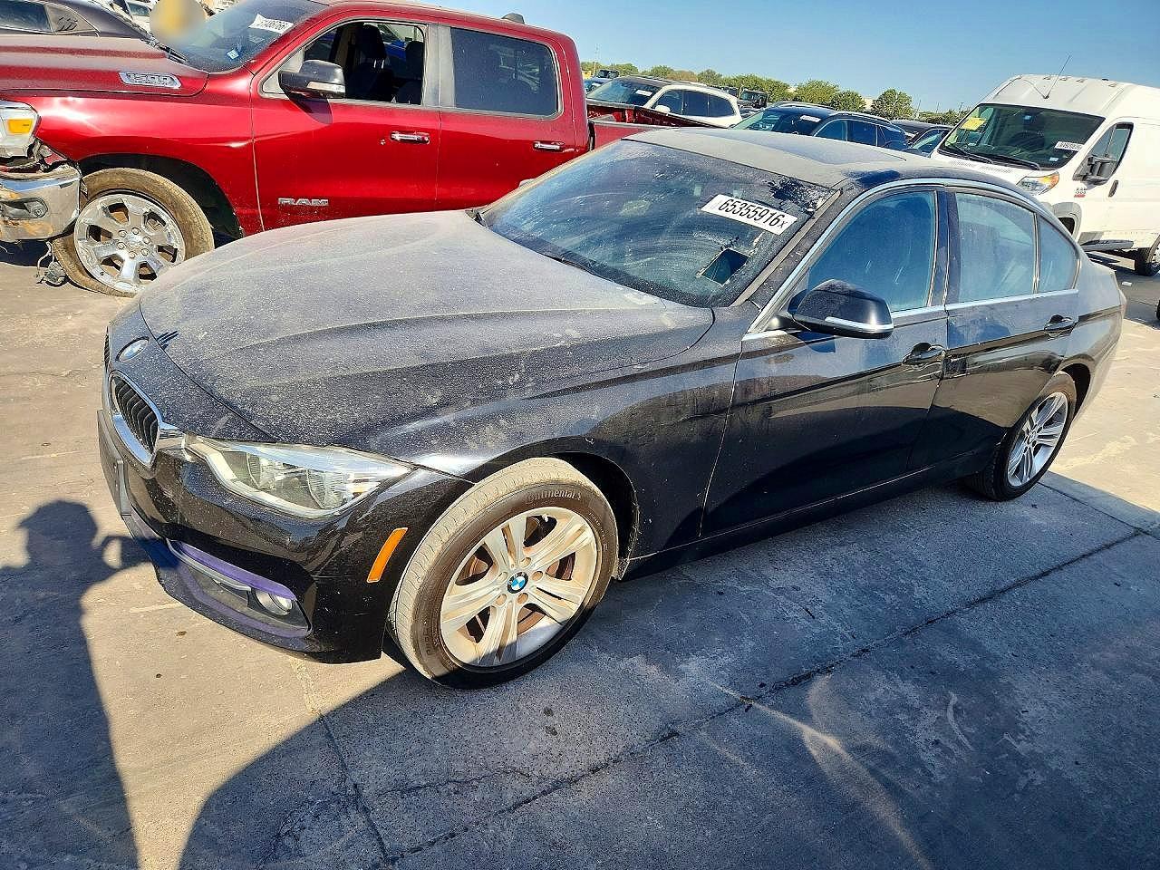 2018 BMW Seria 3 330i - zdjęcie główne