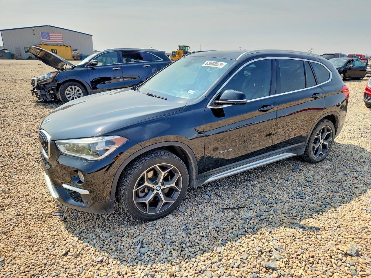 2017 BMW X1 Sdrive28I - zdjęcie główne