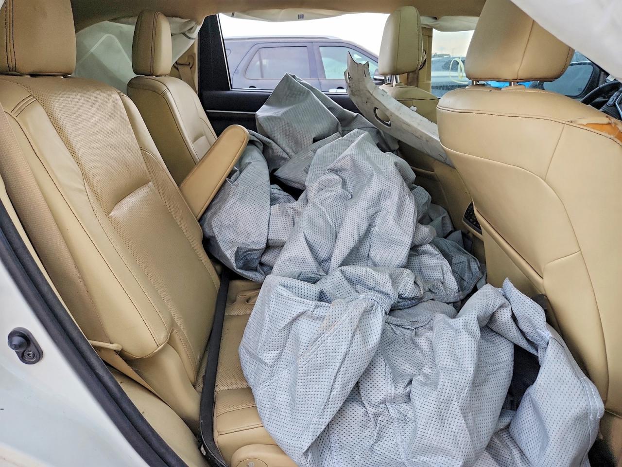 2015 Toyota Highlander Limited Platinum - zdjęcie 10