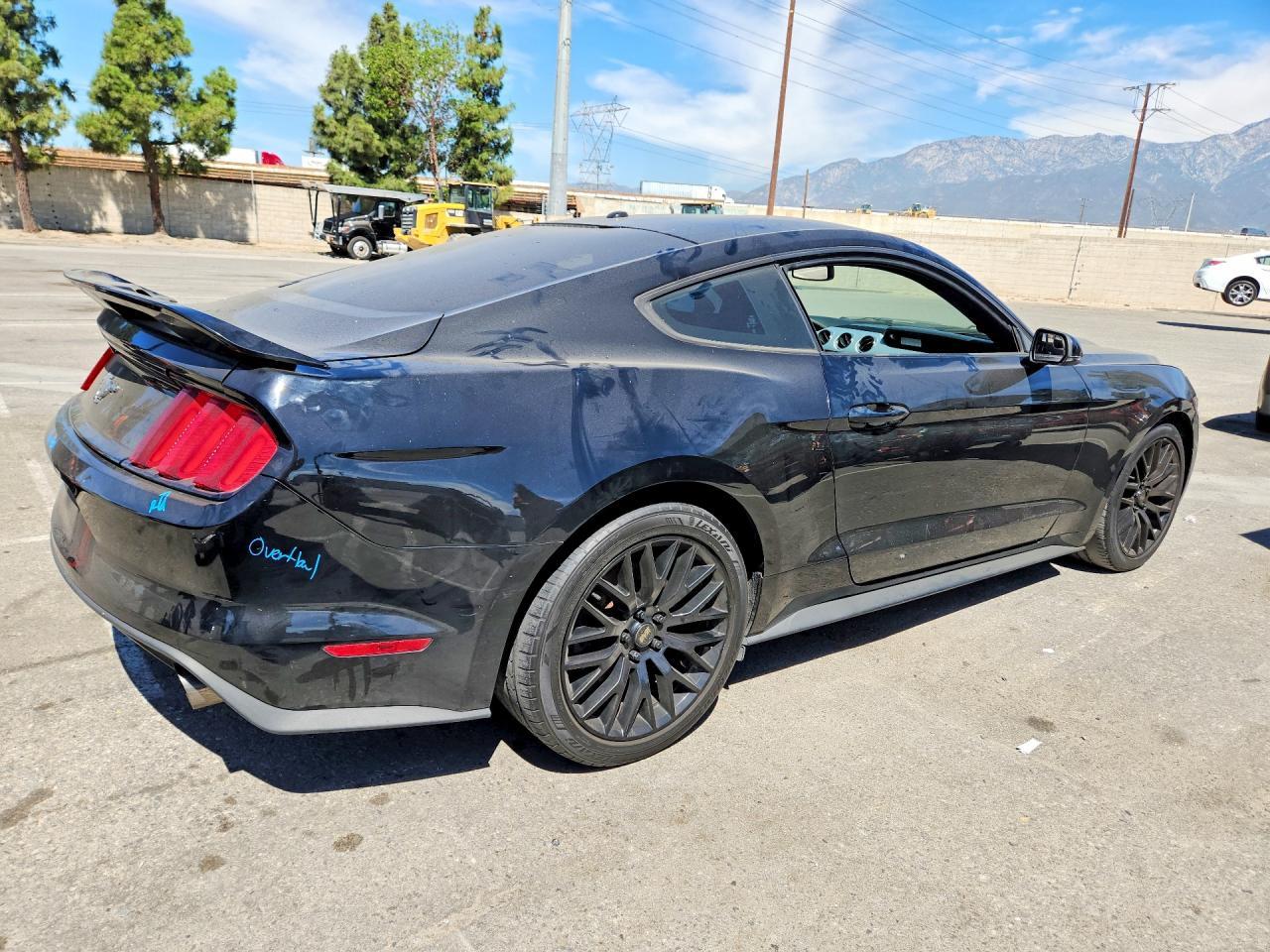 2016 Ford Mustang - zdjęcie 3