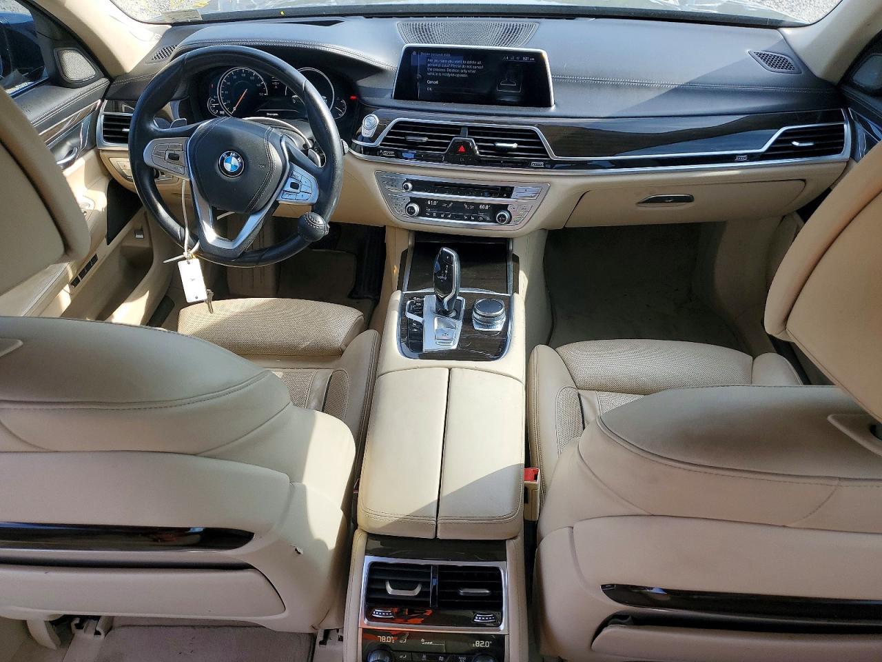 2016 BMW 740 I - zdjęcie 8