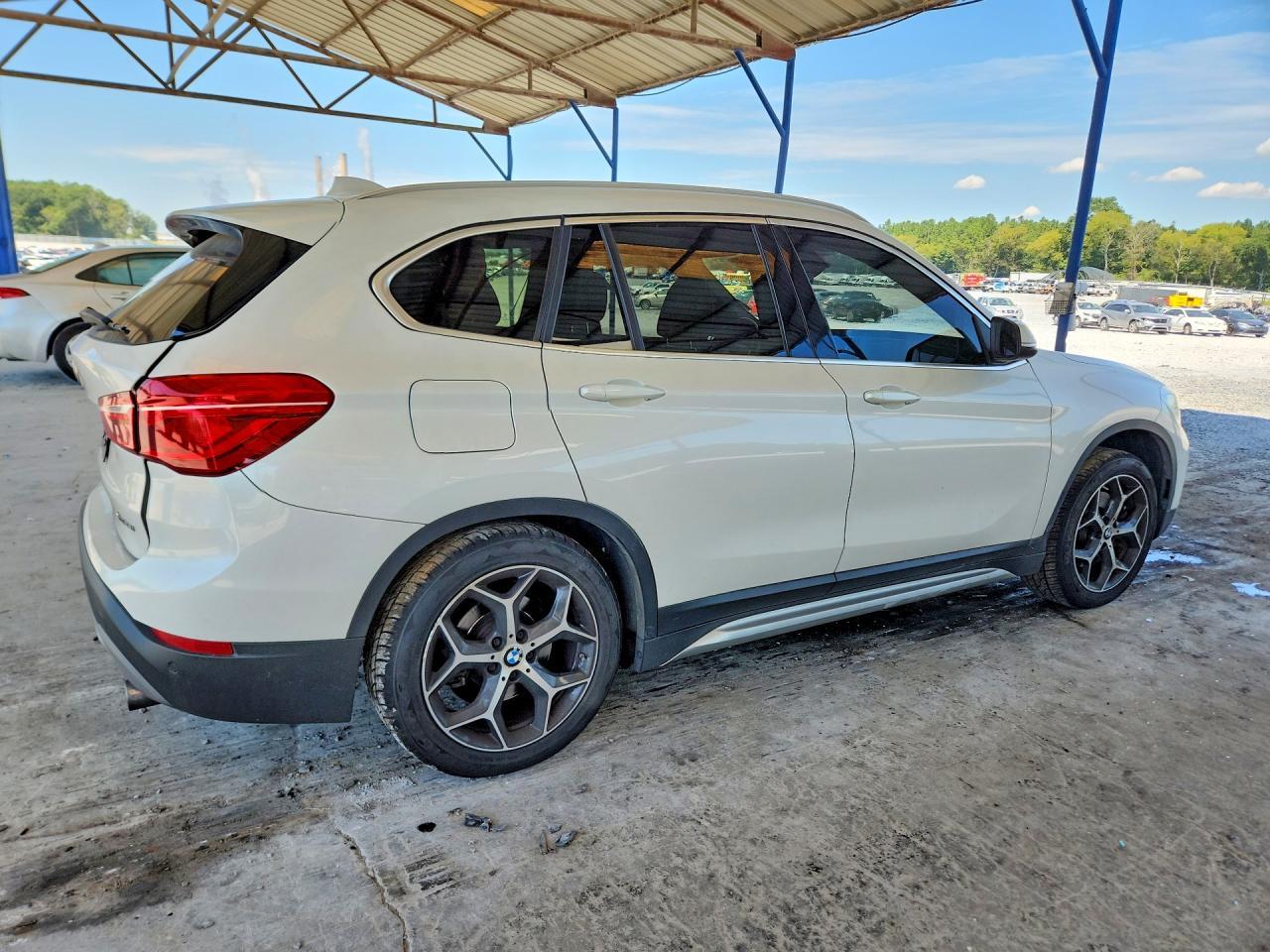 2019 BMW X1 xDrive28I - zdjęcie 3