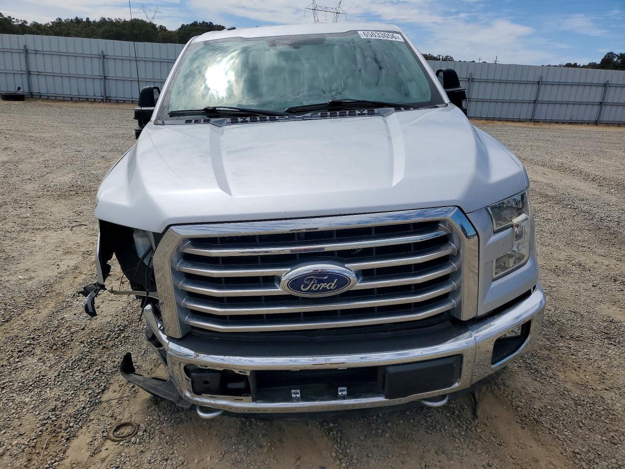 2015 Ford F150 Supercrew - zdjęcie 5
