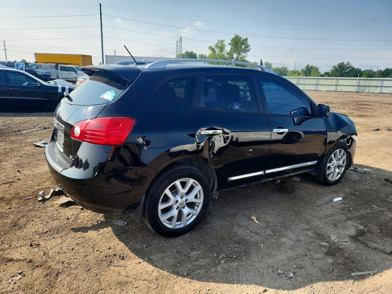2013 Nissan Rogue S - zdjęcie 3