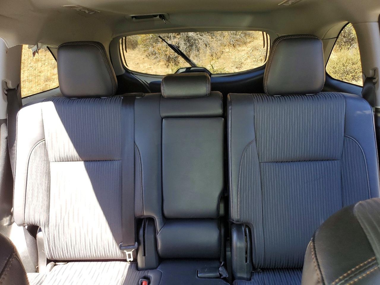 2018 Toyota Highlander Le Plus - zdjęcie 10
