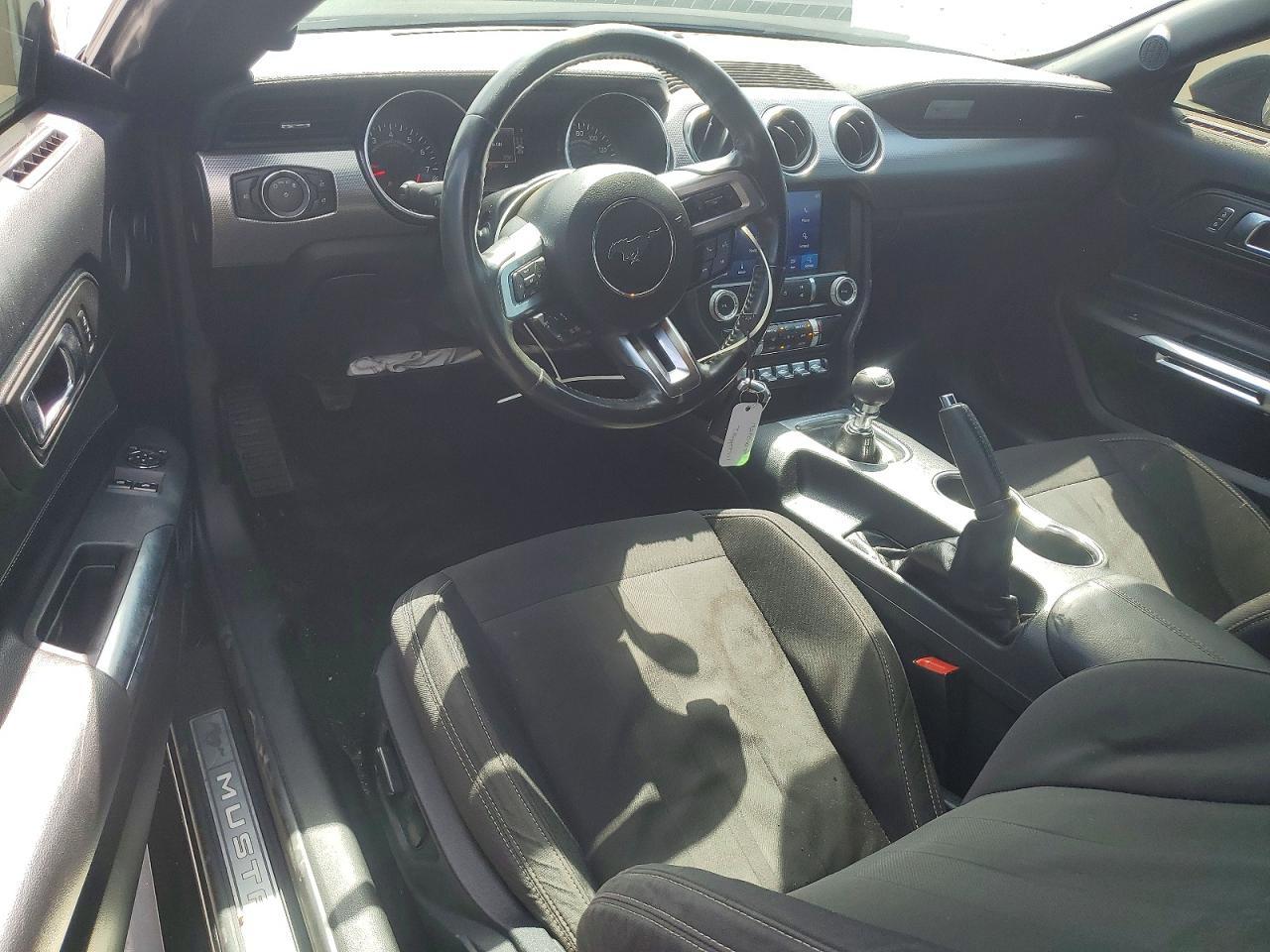 2021 Ford Mustang Gt - zdjęcie 8