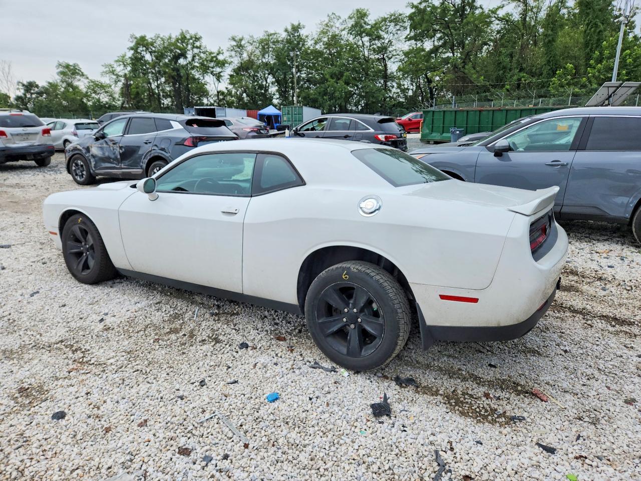 2017 Dodge Challenger Sxt - zdjęcie 2