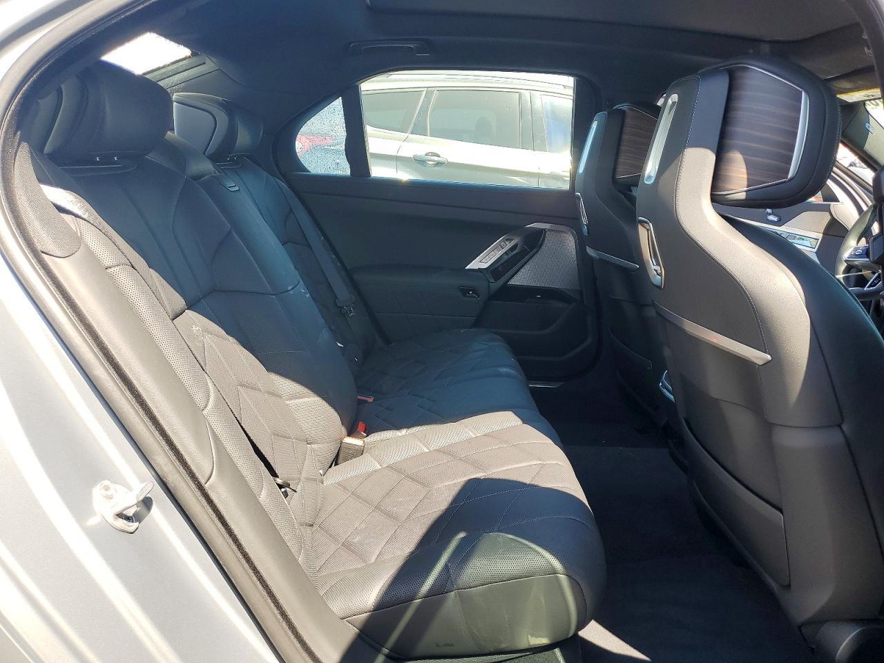 2025 BMW I7 Edrive50 - zdjęcie 10