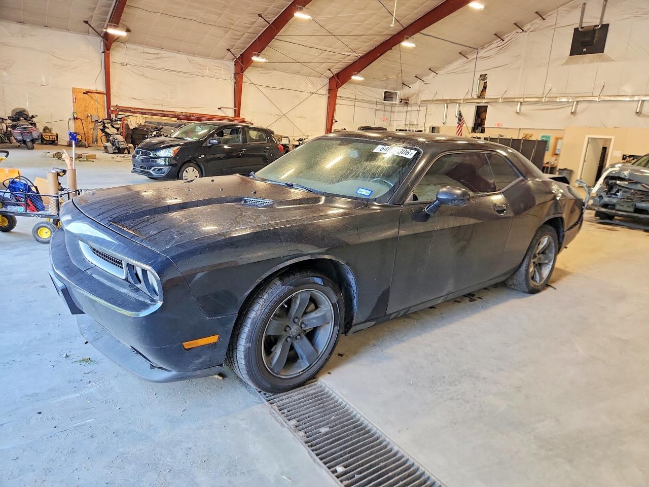 2014 Dodge Challenger Sxt - zdjęcie główne