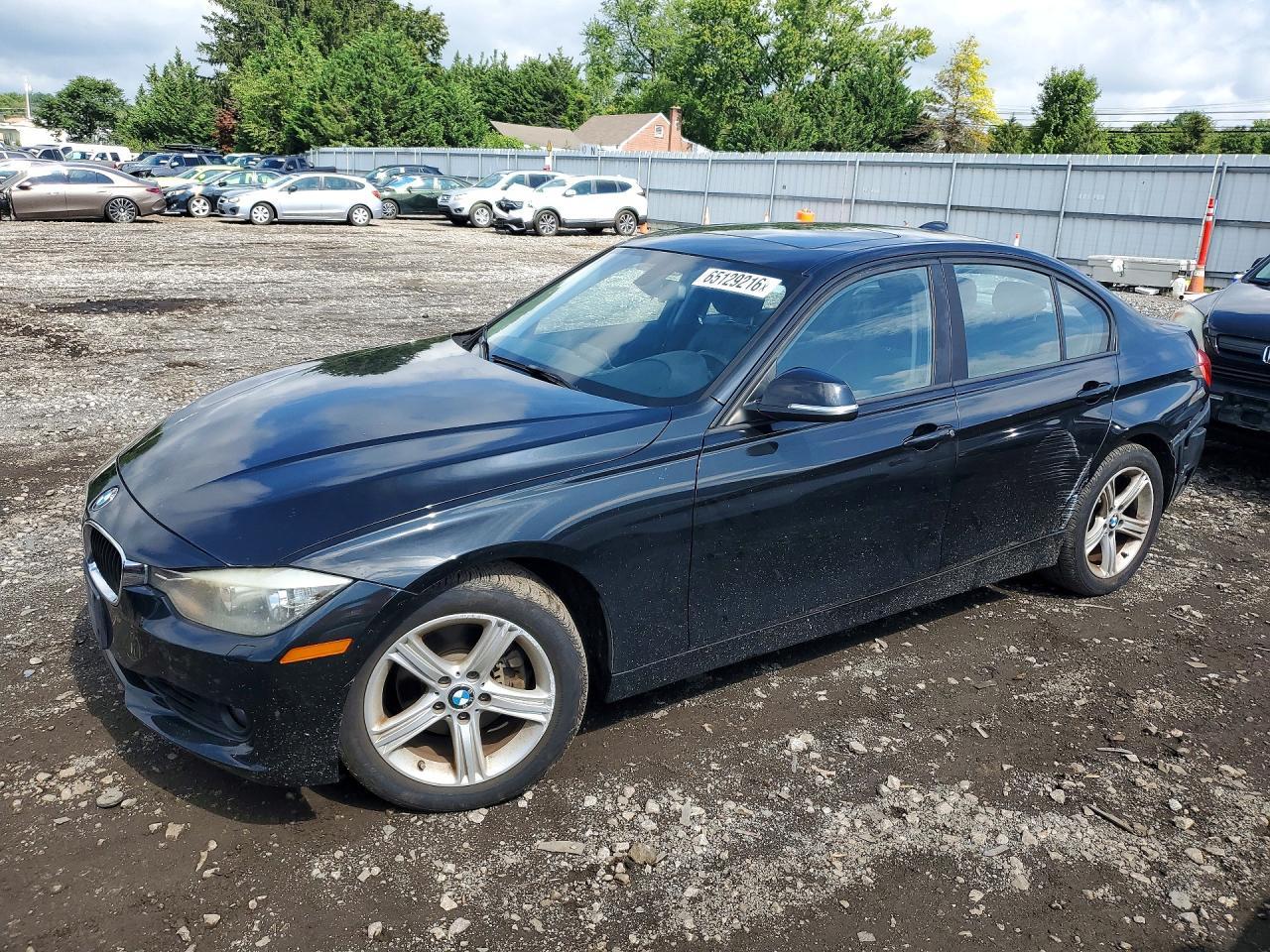 2013 BMW Seria 3 328i - zdjęcie główne