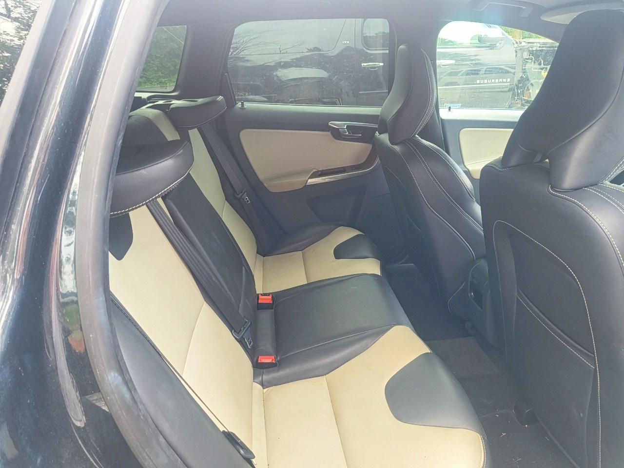 2015 Volvo Xc60 Platinum (Non R Design) - zdjęcie 6