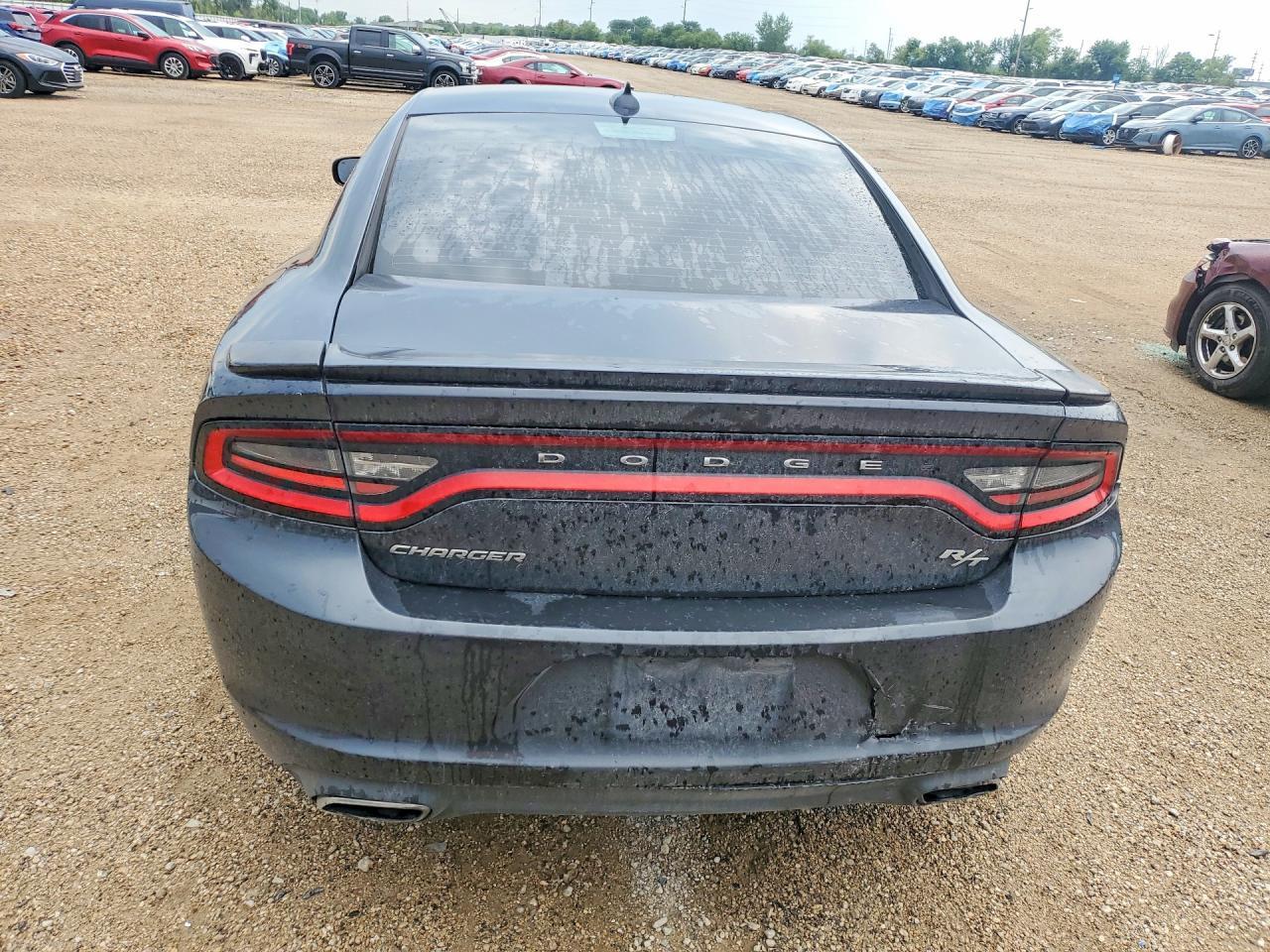 2016 Dodge Charger R/T - zdjęcie 6