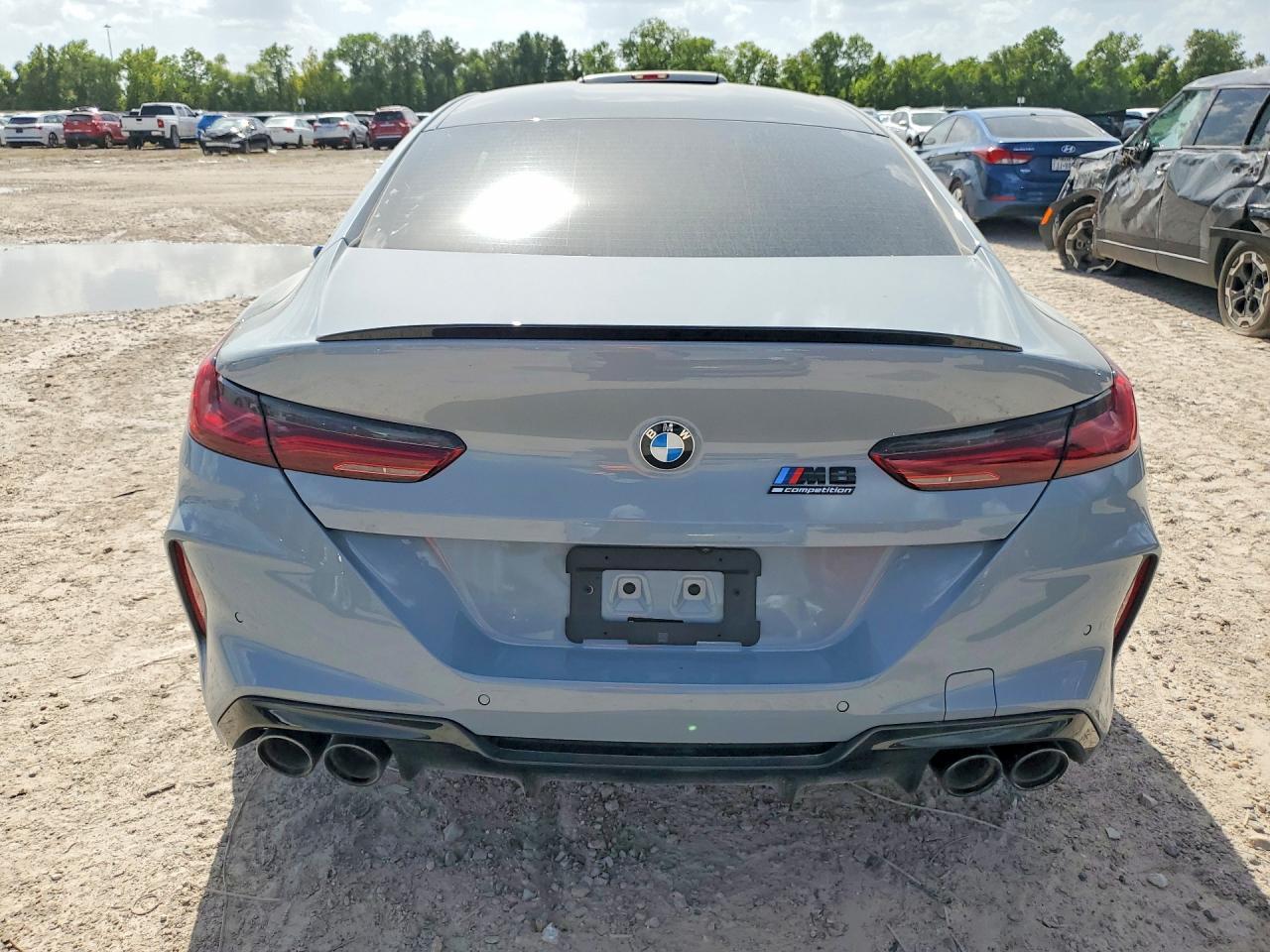 2025 BMW M8 - zdjęcie 6