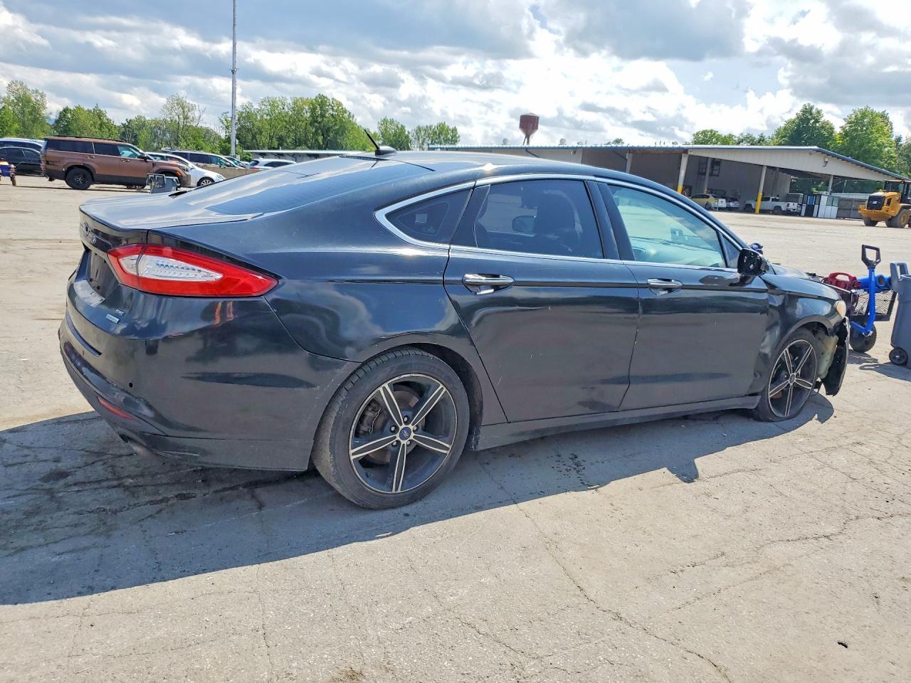 2015 Ford Fusion Se - zdjęcie 3