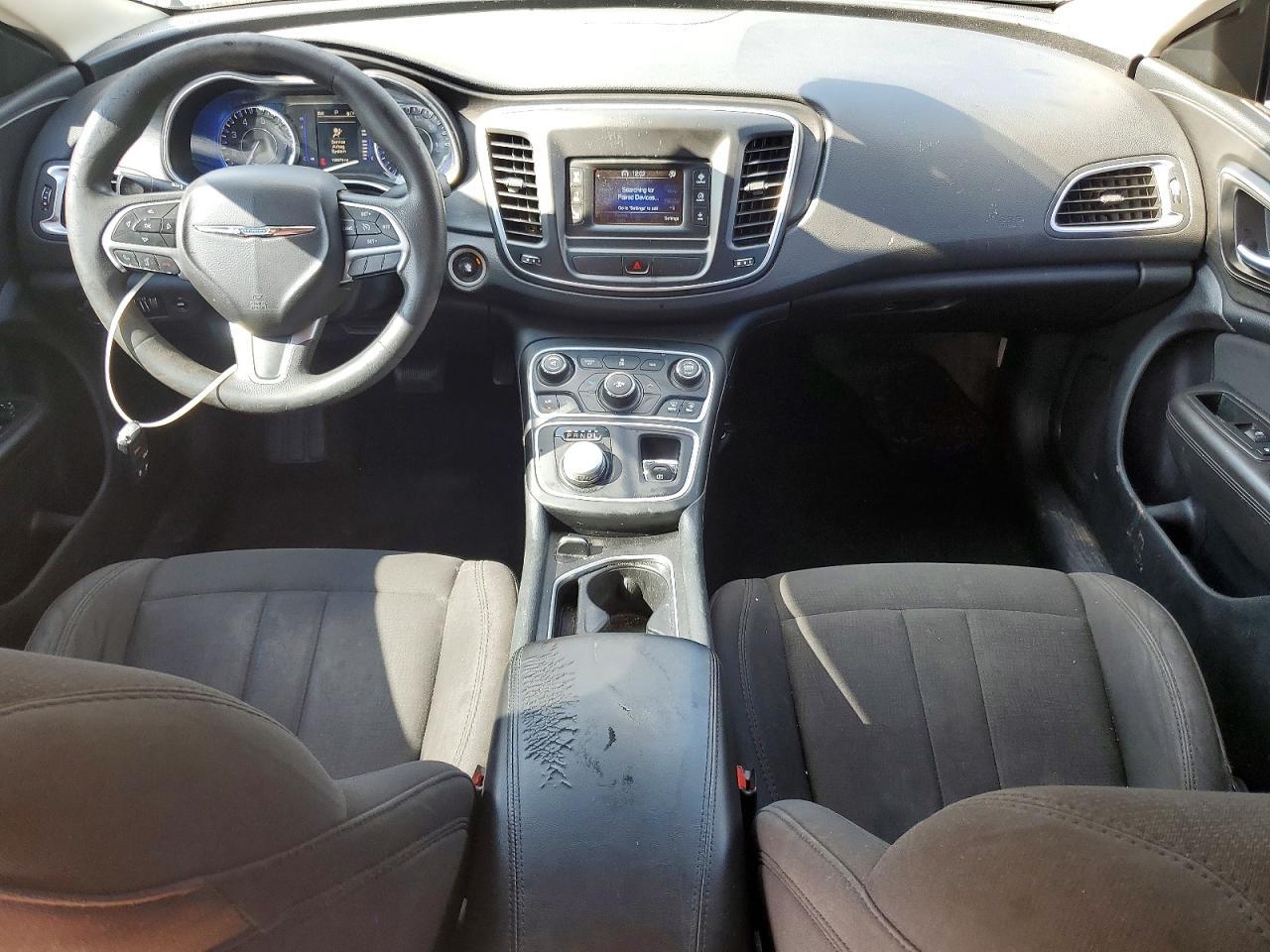 2016 Chrysler 200 Limited - zdjęcie 8