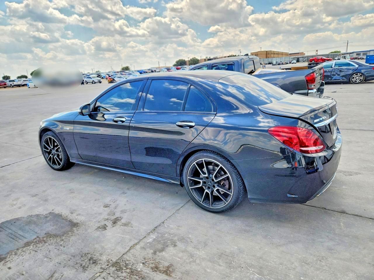 2017 Mercedes-Benz Klasa C - zdjęcie 2