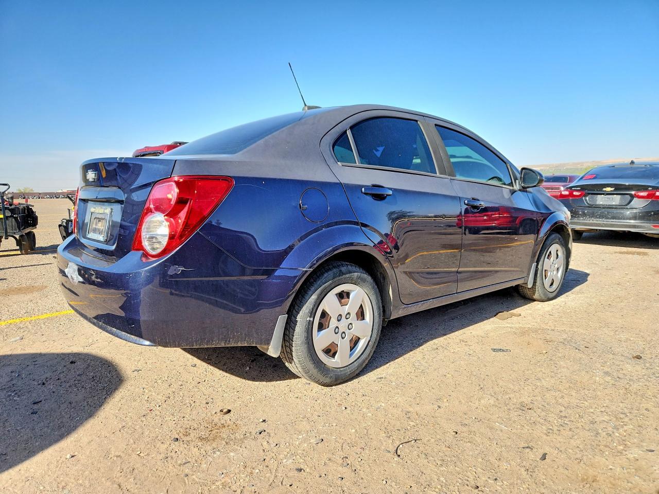2016 Chevrolet Sonic Ls - zdjęcie 3