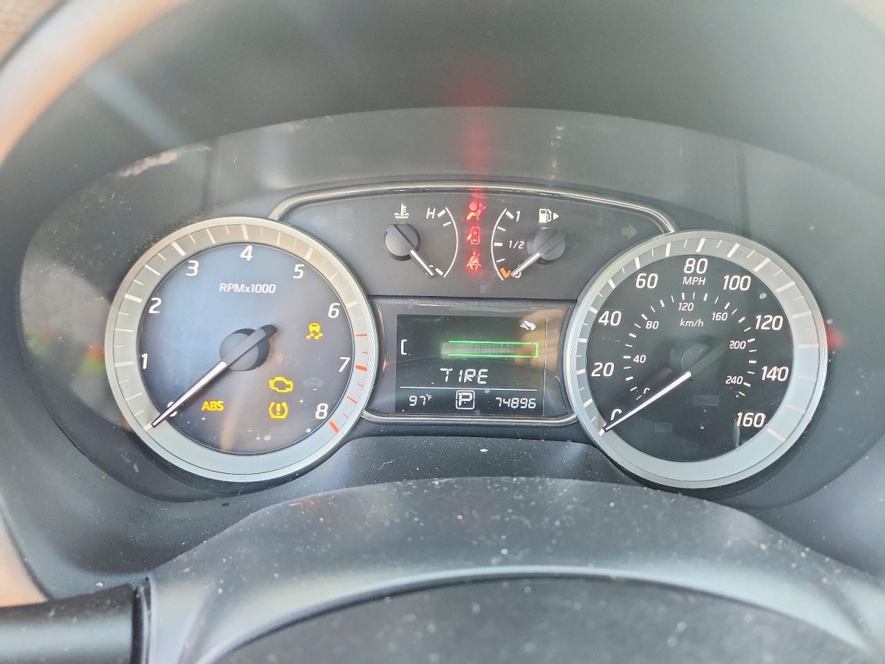 2014 Nissan Sentra Sr - zdjęcie 9