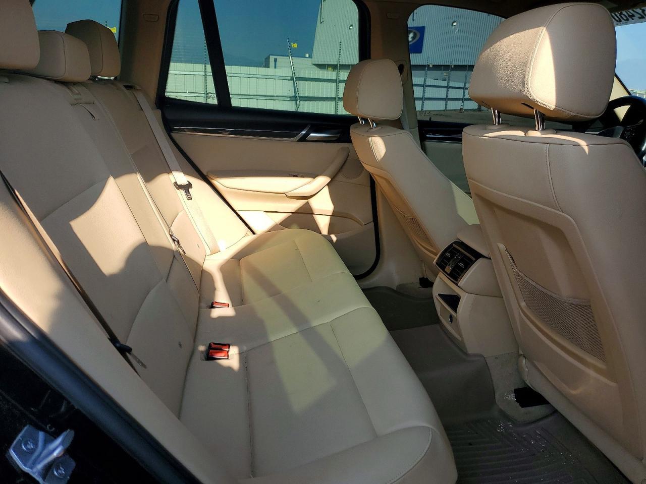 2016 BMW X3 xDrive28I - zdjęcie 11