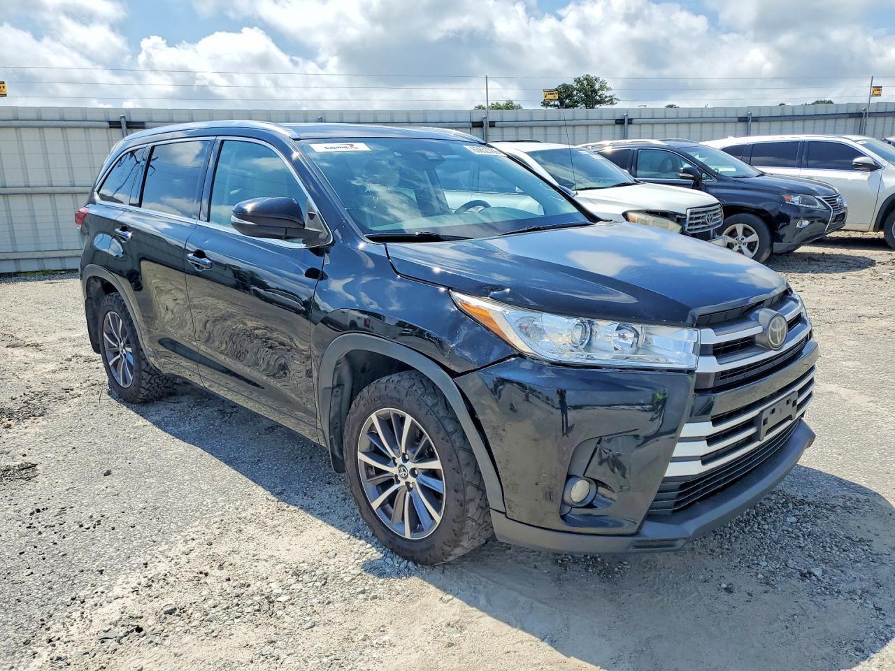2018 Toyota Highlander Xle - zdjęcie 4
