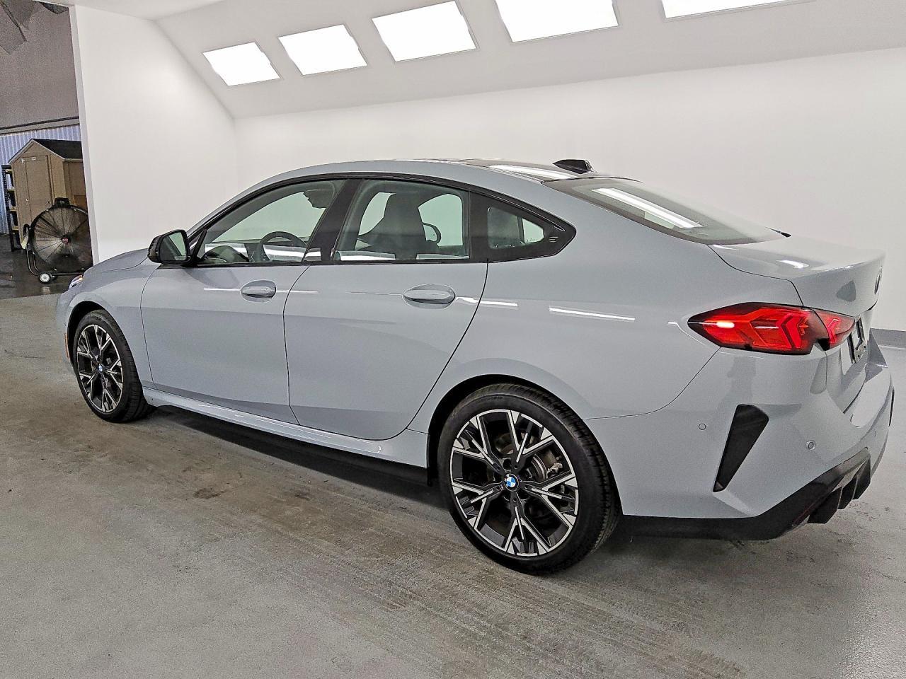 2026 BMW 228 - zdjęcie 2