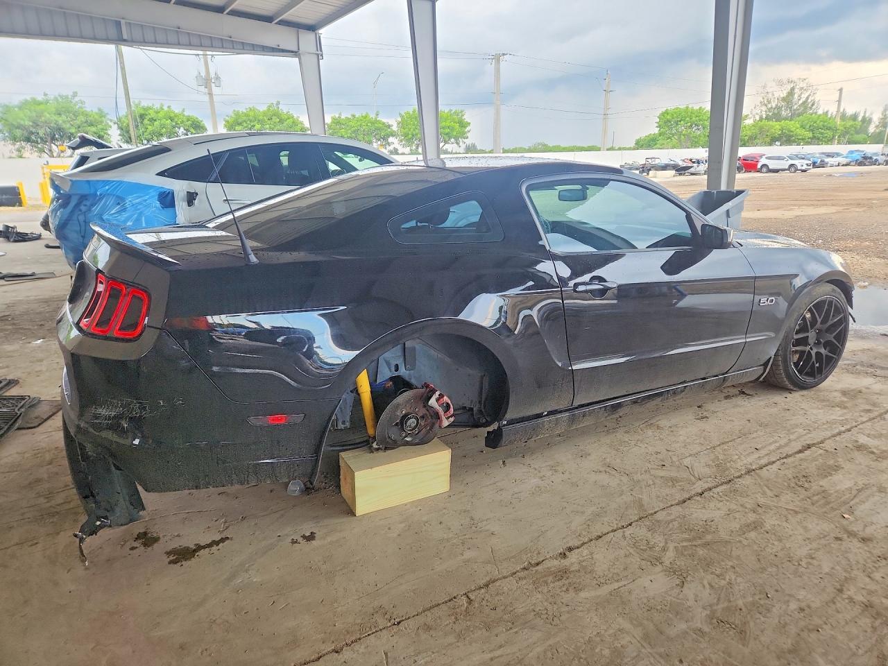 2014 Ford Mustang Gt - zdjęcie 3
