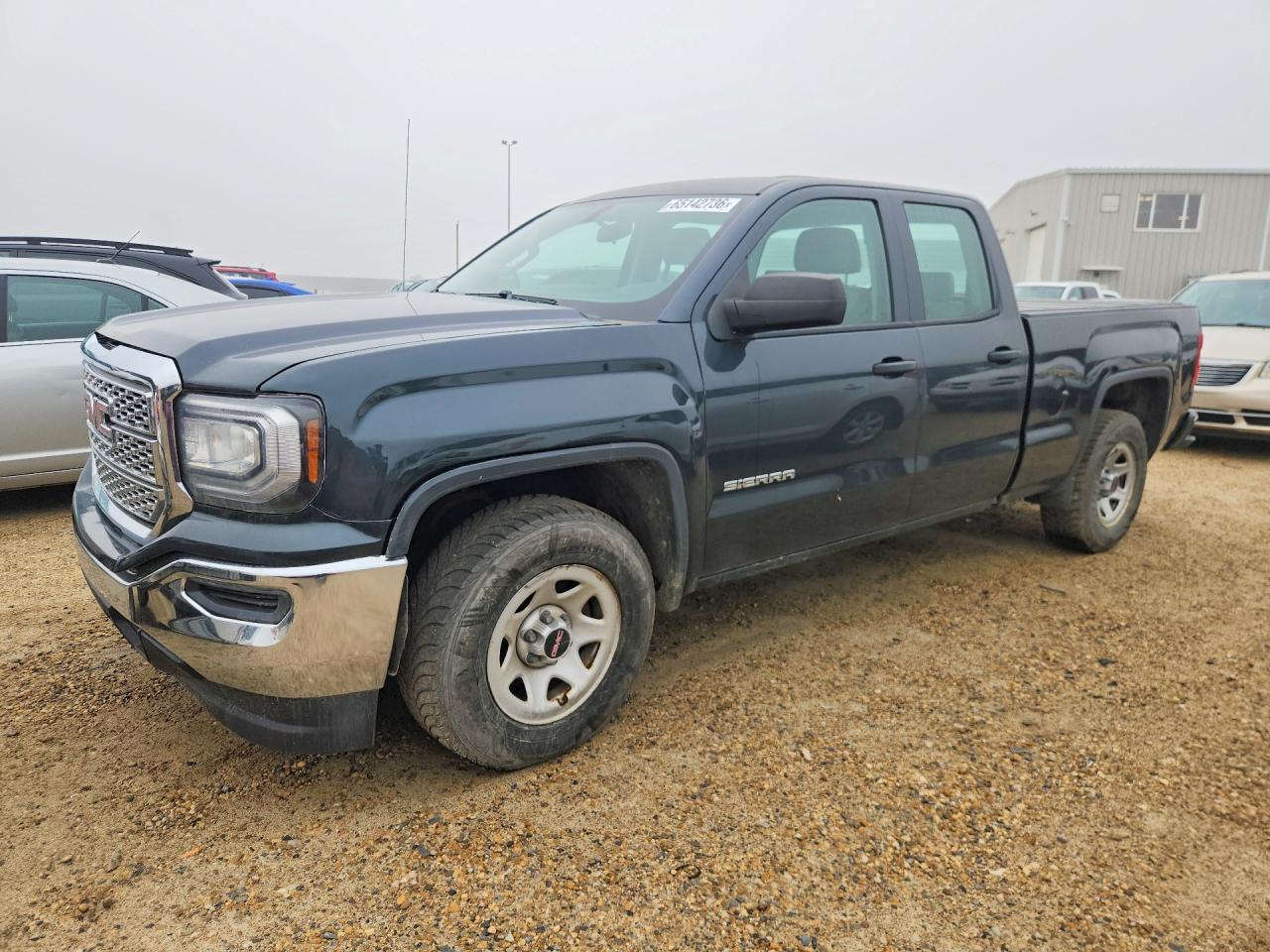 2018 GMC Sierra C1500 - zdjęcie główne